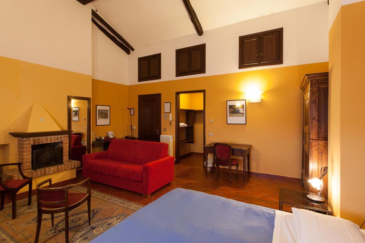 Residenza Del Lago Candia Canavese Rum bild